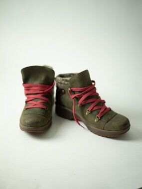 Merrell Eventyr Bluff Waterproof Leather Ankle Waterproof Hiking Boots 7.5